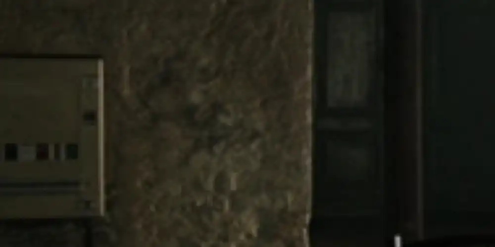 Veralteter mechanischer Zigarettenautomat in einer Barszene aus A Cure for Wellness